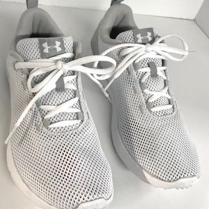 Under Armour Mesh Knit Sneakers (8.5)